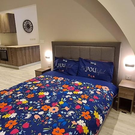 Highly Finished Studio Home In La Valette Extérieur photo