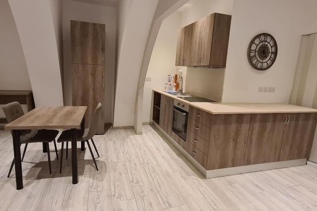 Highly Finished Studio Home In La Valette Extérieur photo